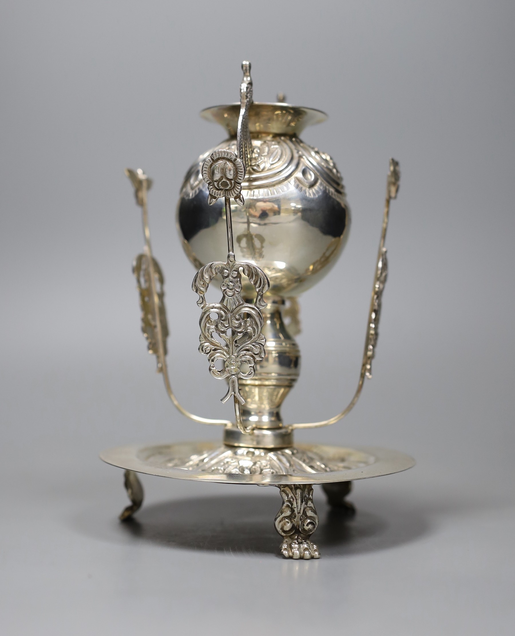 A Chilean .900 silver centrepiece, 18cm., and a pierced white metal basket